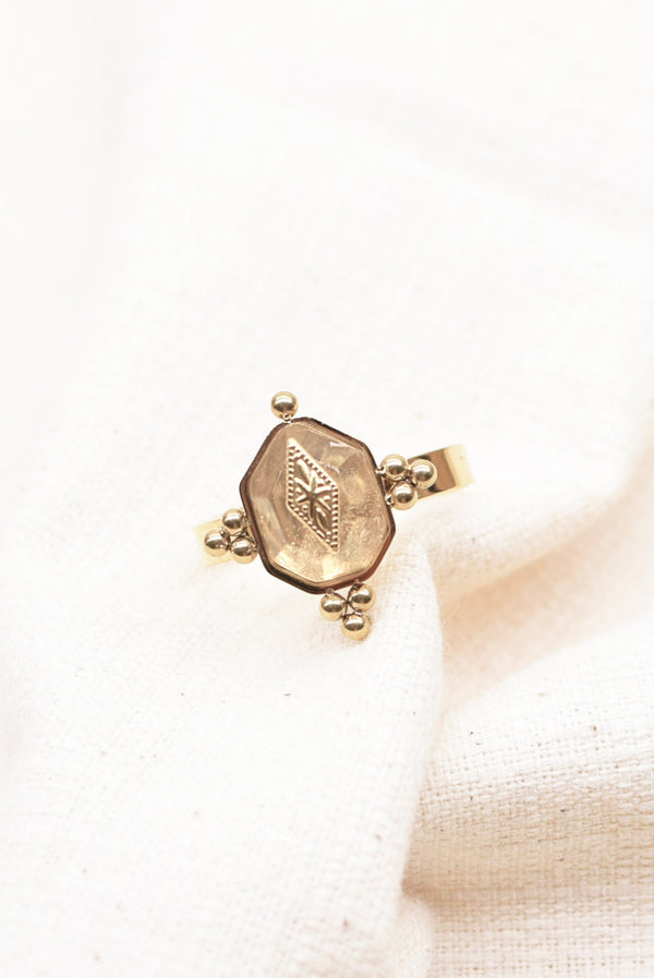 BAGUE ISORE EN QUARTZ BLANC