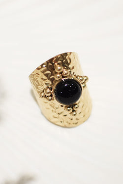 BAGUE LARGE CONSTANCE, EN ONYX NOIR