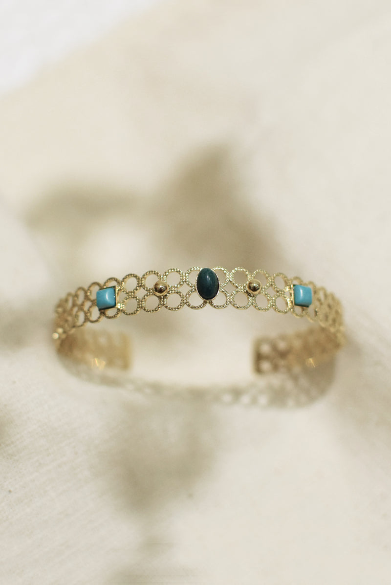 BRACELET AJOURÉ LAGON, EN HOWLITE NOIRE