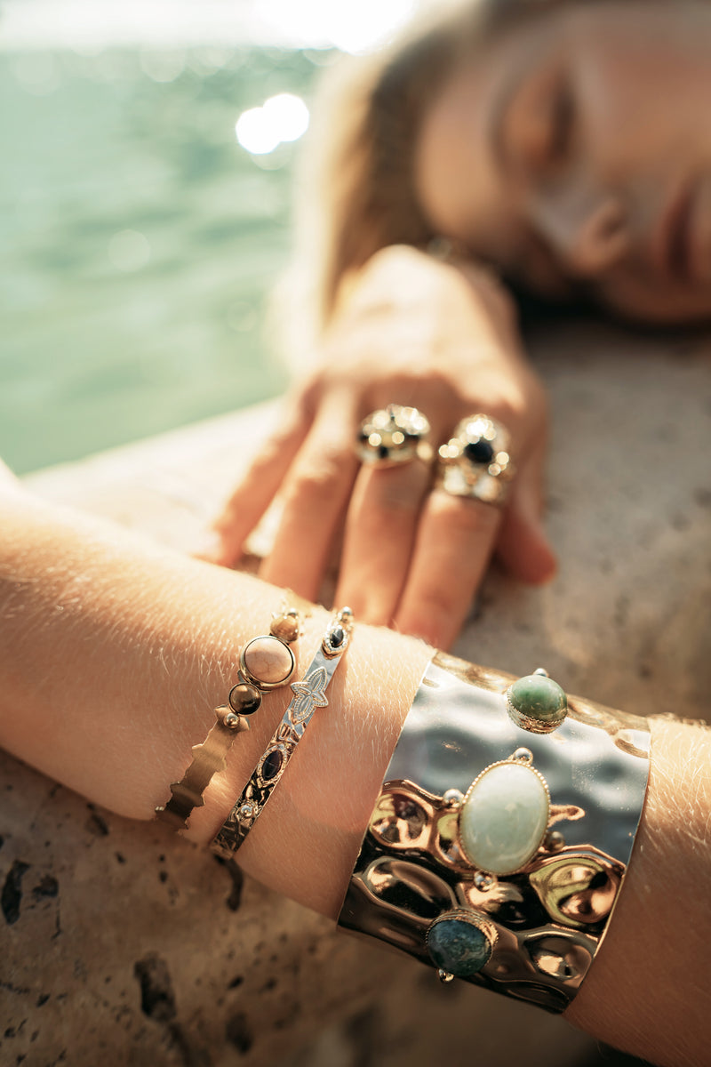 BRACELET MARTELÉ ARMANCE, EN FUSCHITE VERTE ET AVENTURINE