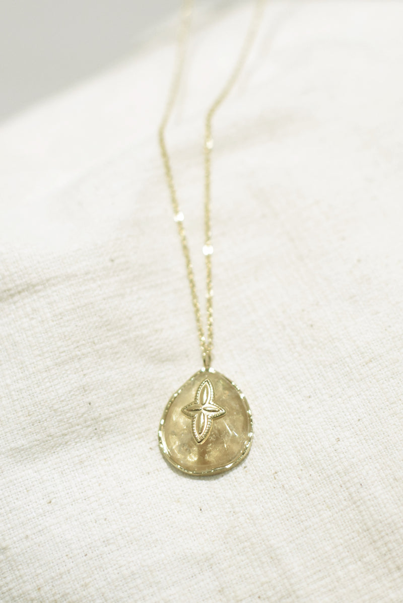 COLLIER COURT SILOÉ, EN QUARTZ BLANC