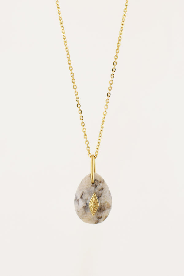 COLLIER COURT ISORE, EN FELDSPATH GRAPHIQUE