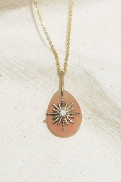 COLLIER COURT AGLAÉ, EN AVENTURINE ROSE