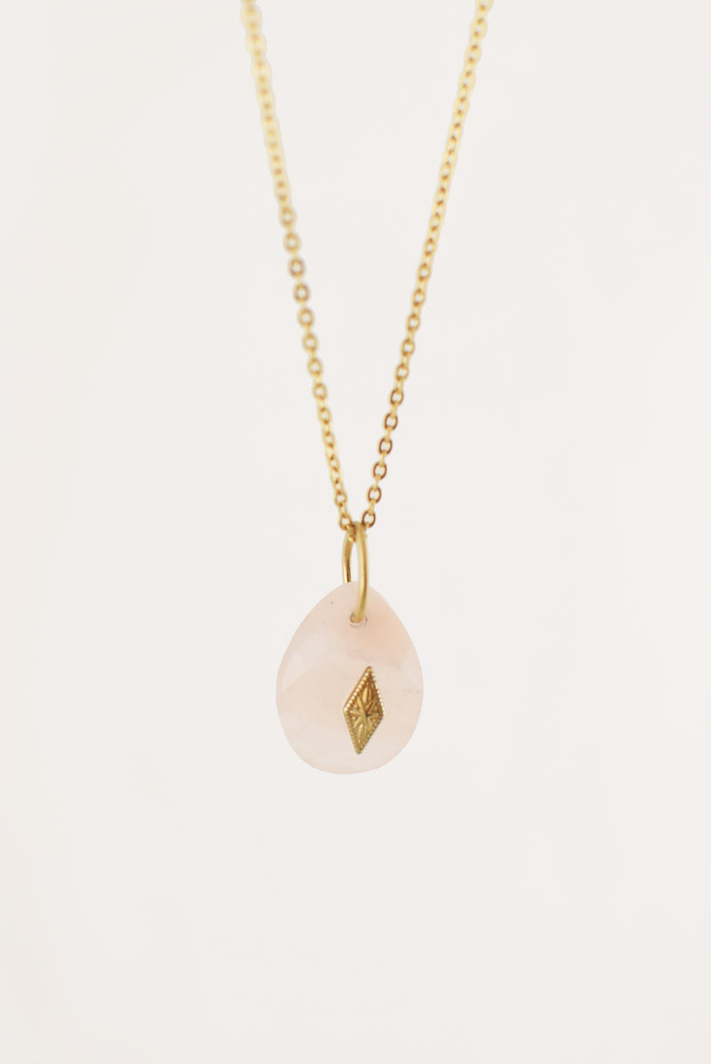 COLLIER COURT ISORE, EN AVENTURINE ROSE