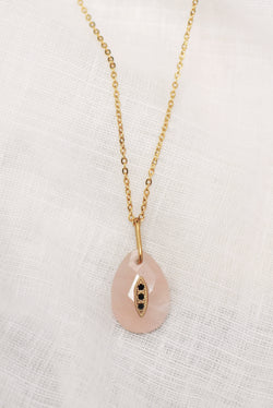 COLLIER COURT JEANNE, EN QUARTZ ROSE