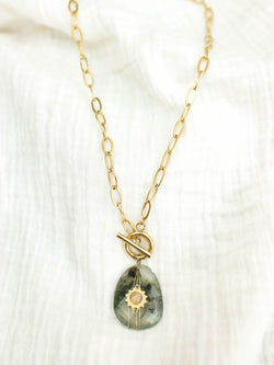 COLLIER JAYA PREHNITE