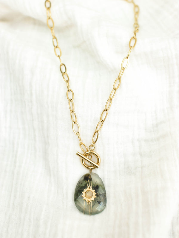 COLLIER JAYA PREHNITE