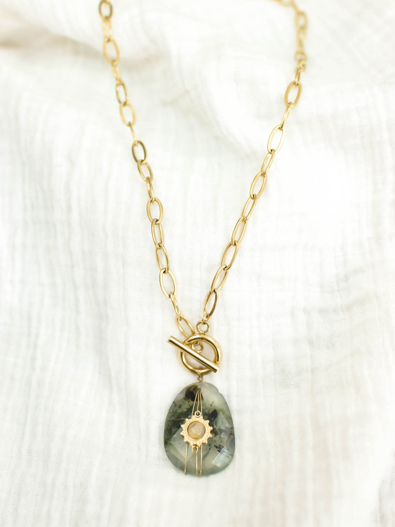 COLLIER JAYA PREHNITE